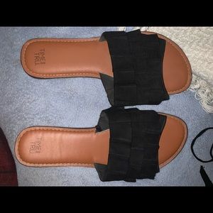 Women’s sandals